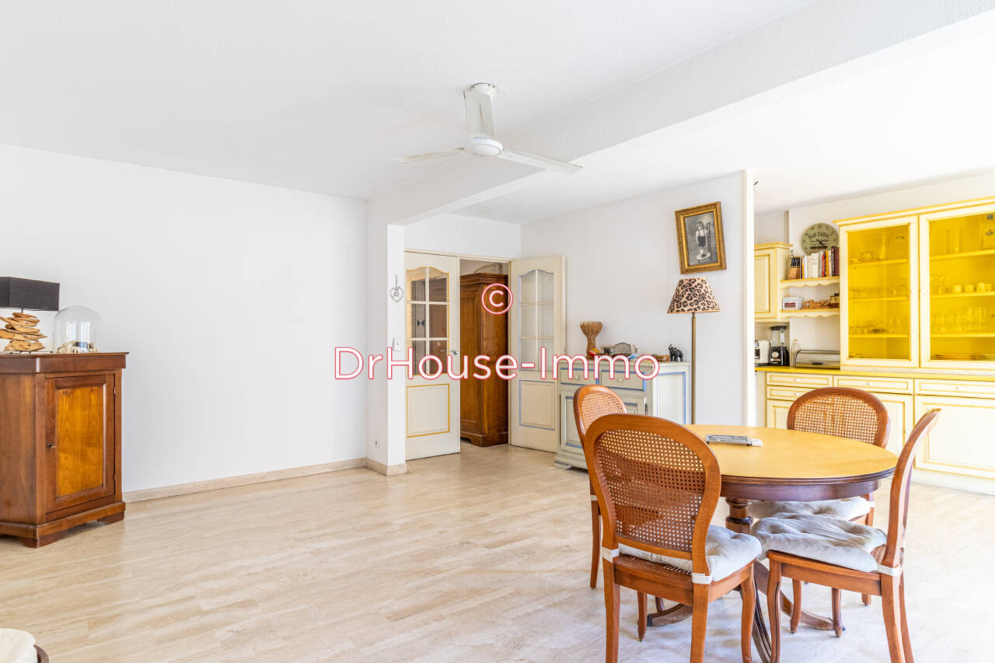 Appartement 4 pièces de 100 m² - Cavalaire-sur-Mer (83240)