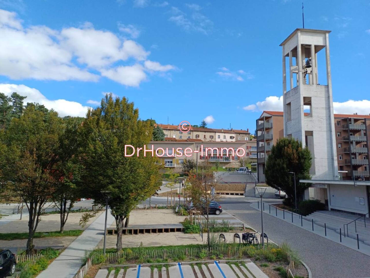 Appartement 3 pièces de 67 m² - Le Puy-en-Velay (43000)