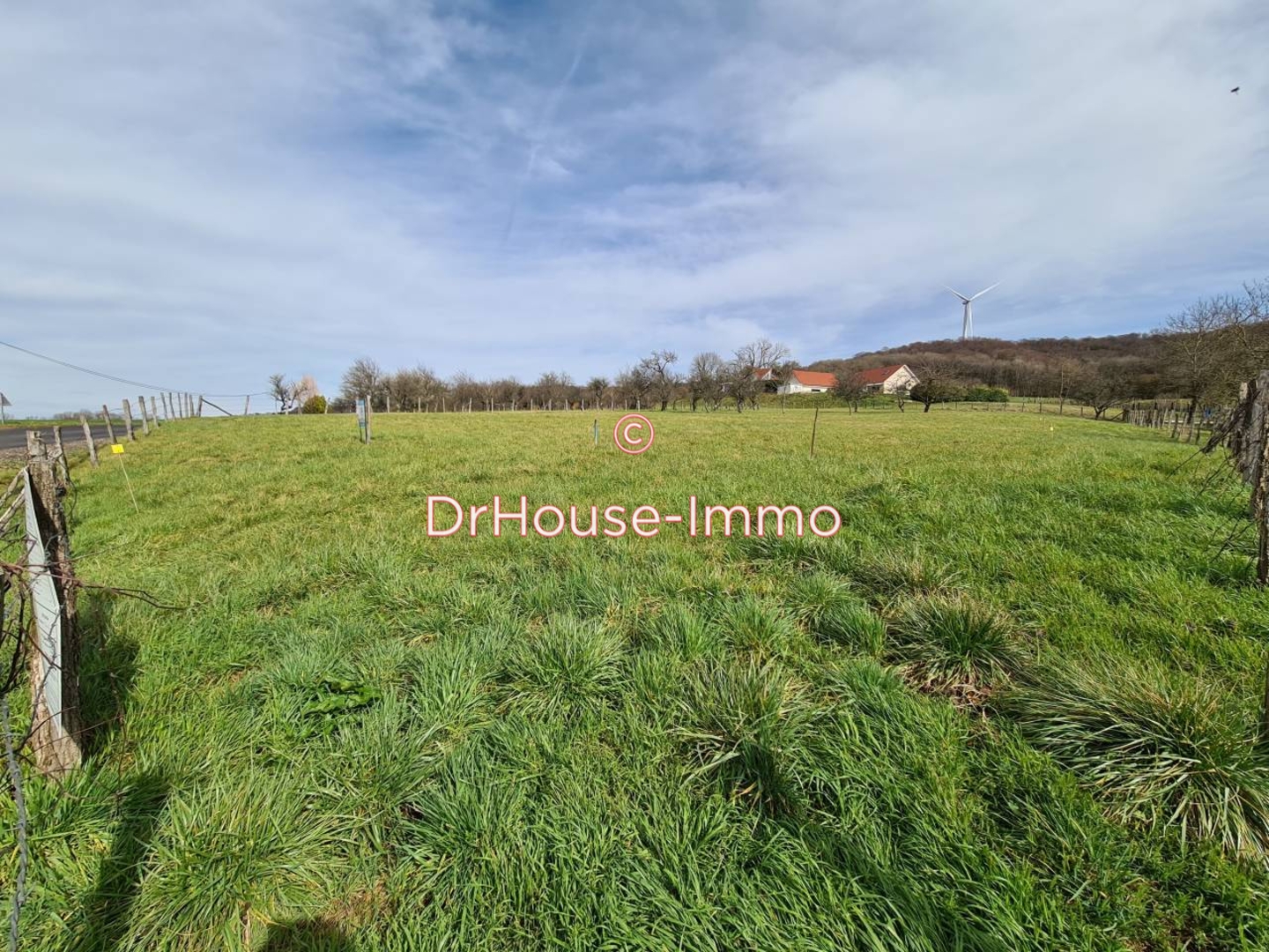 Terrain de 1 163 m² - Mésandans (25680)