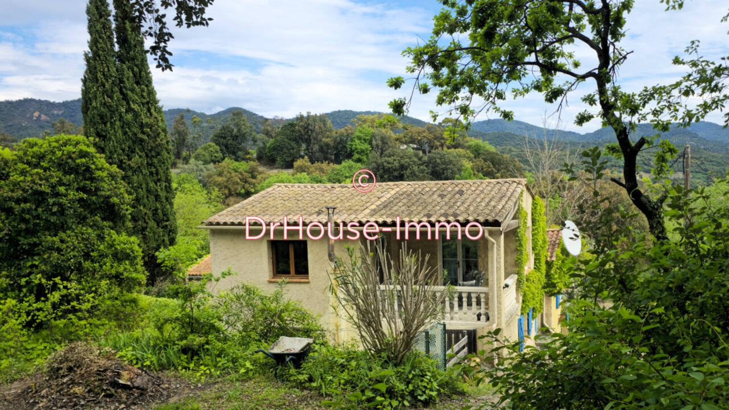 Maison 5 pièces de 149 m² - Adrets-de-l'Estérel (83600)