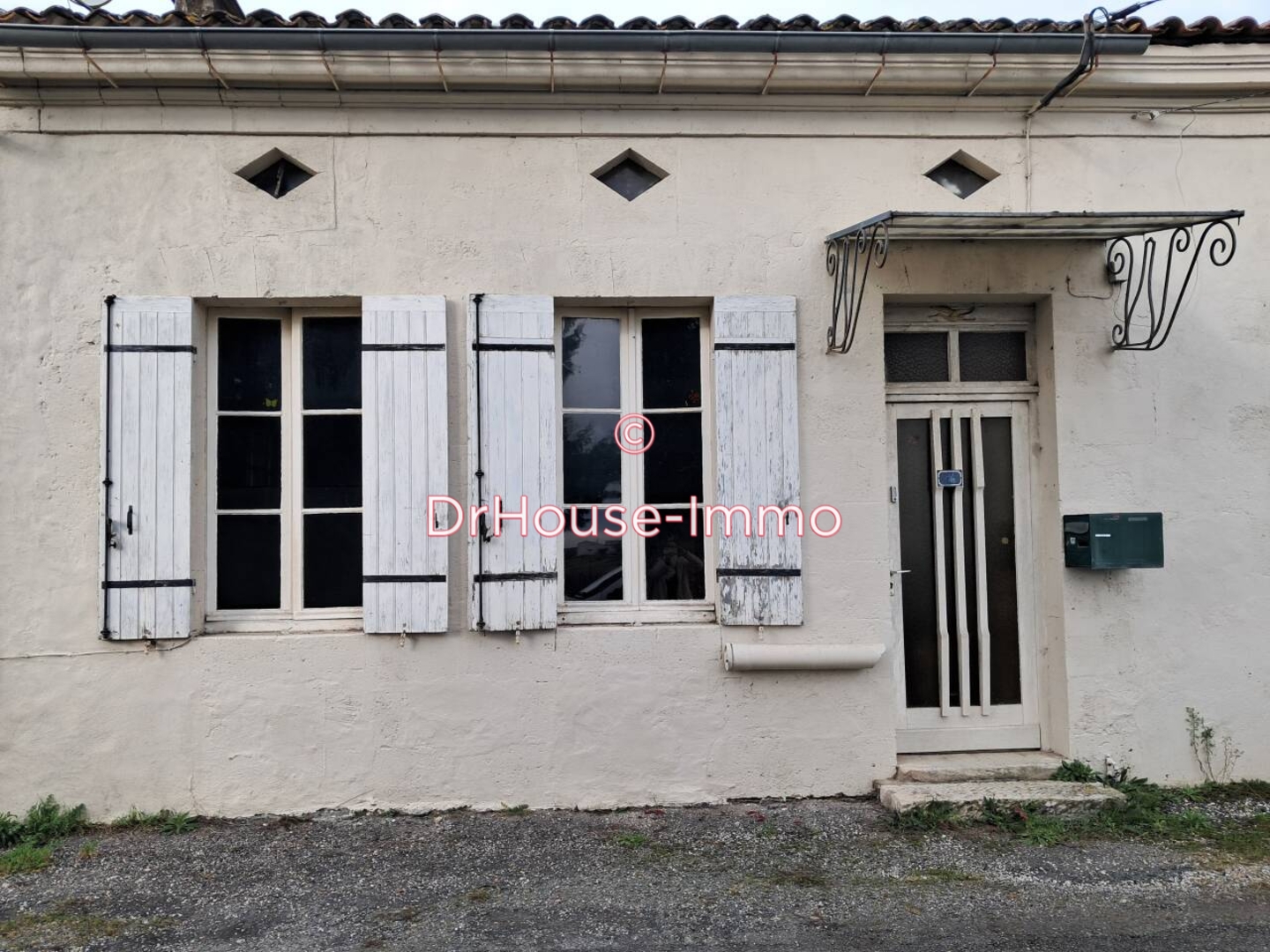 Maison 2 pièces de 57 m² - Saint-Estèphe (33180)