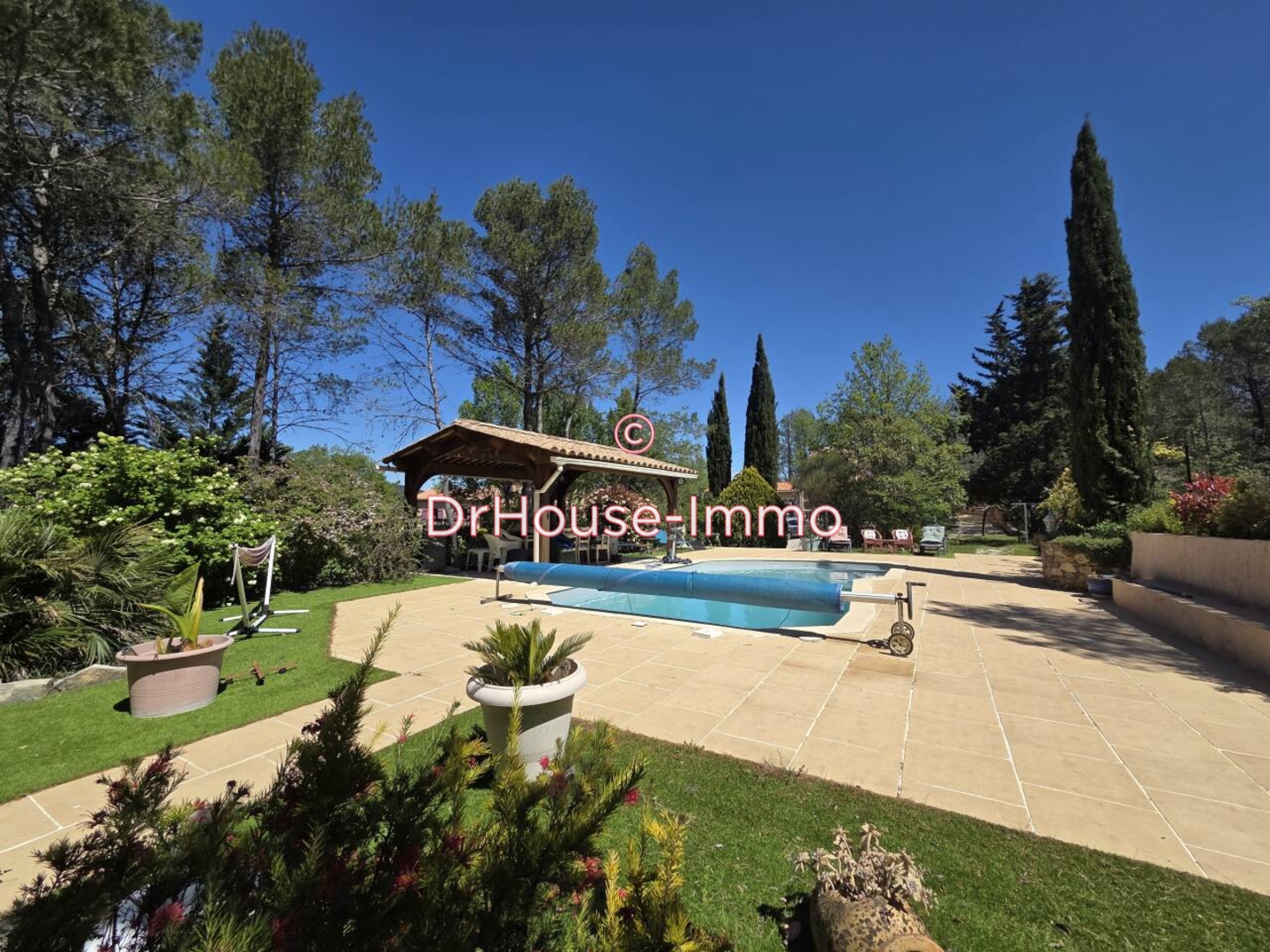 Maison 5 pièces de 114 m² - Forcalqueiret (83136)