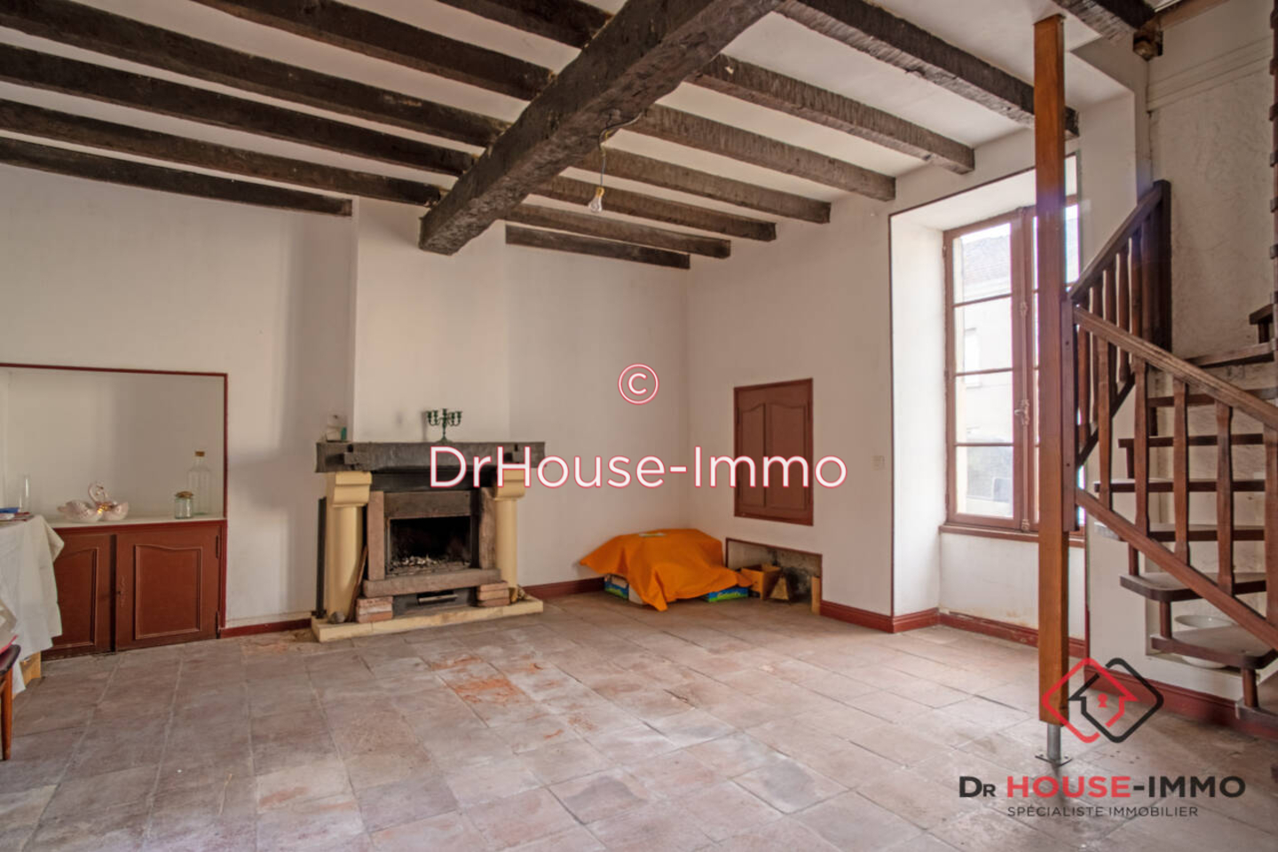 Immeuble 5 pièces de 381 m² - Périgueux (24000)