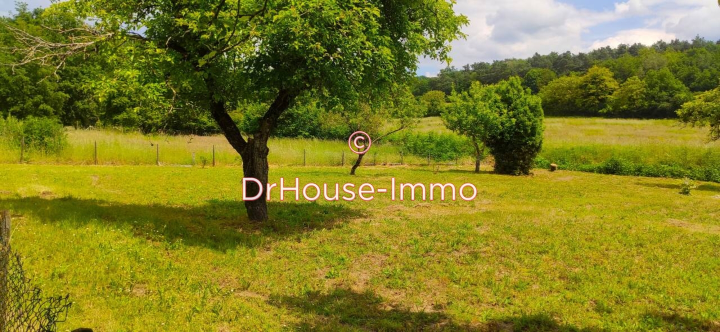 Terrain de 1 060 m² - Chinon (37500)