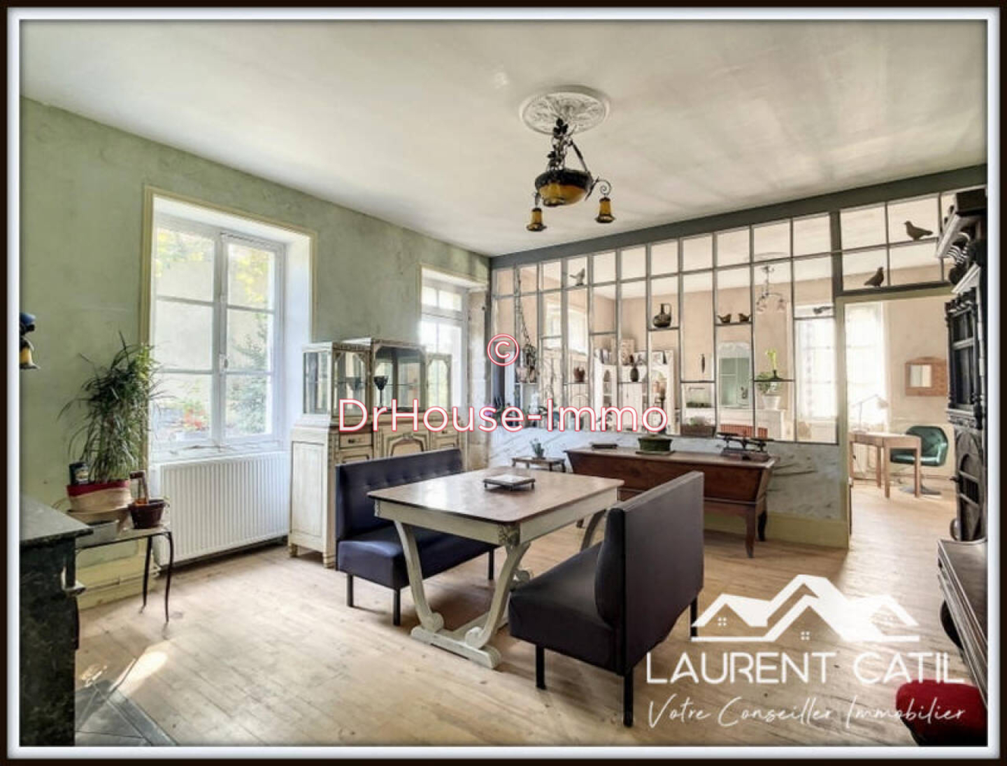 Maison 9 pièces de 200 m² - Jaillans (26300)