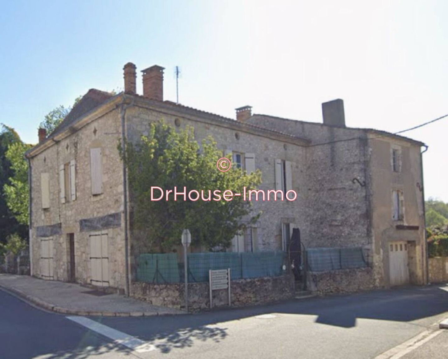 Immeuble 10 pièces de 318 m² - Lèves-et-Thoumeyragues (33220)