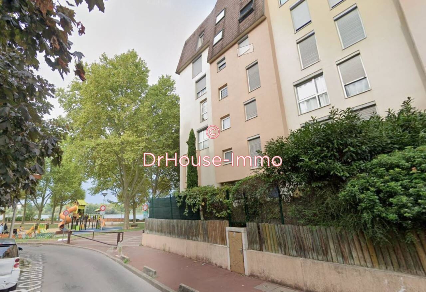 Appartement 2 pièces de 49 m² - Créteil (94000)