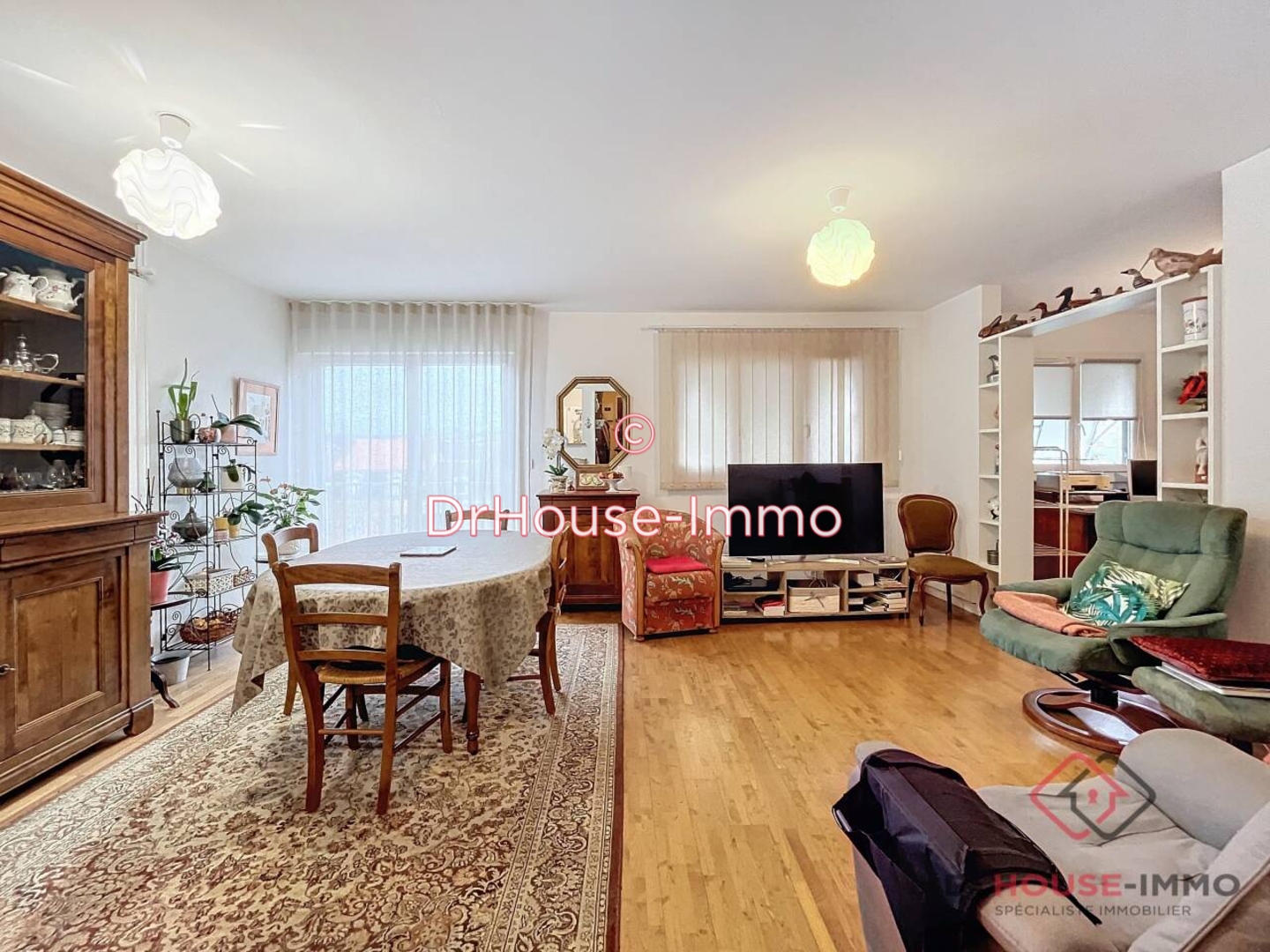 Appartement 4 pièces de 90 m² - Périgueux (24000)