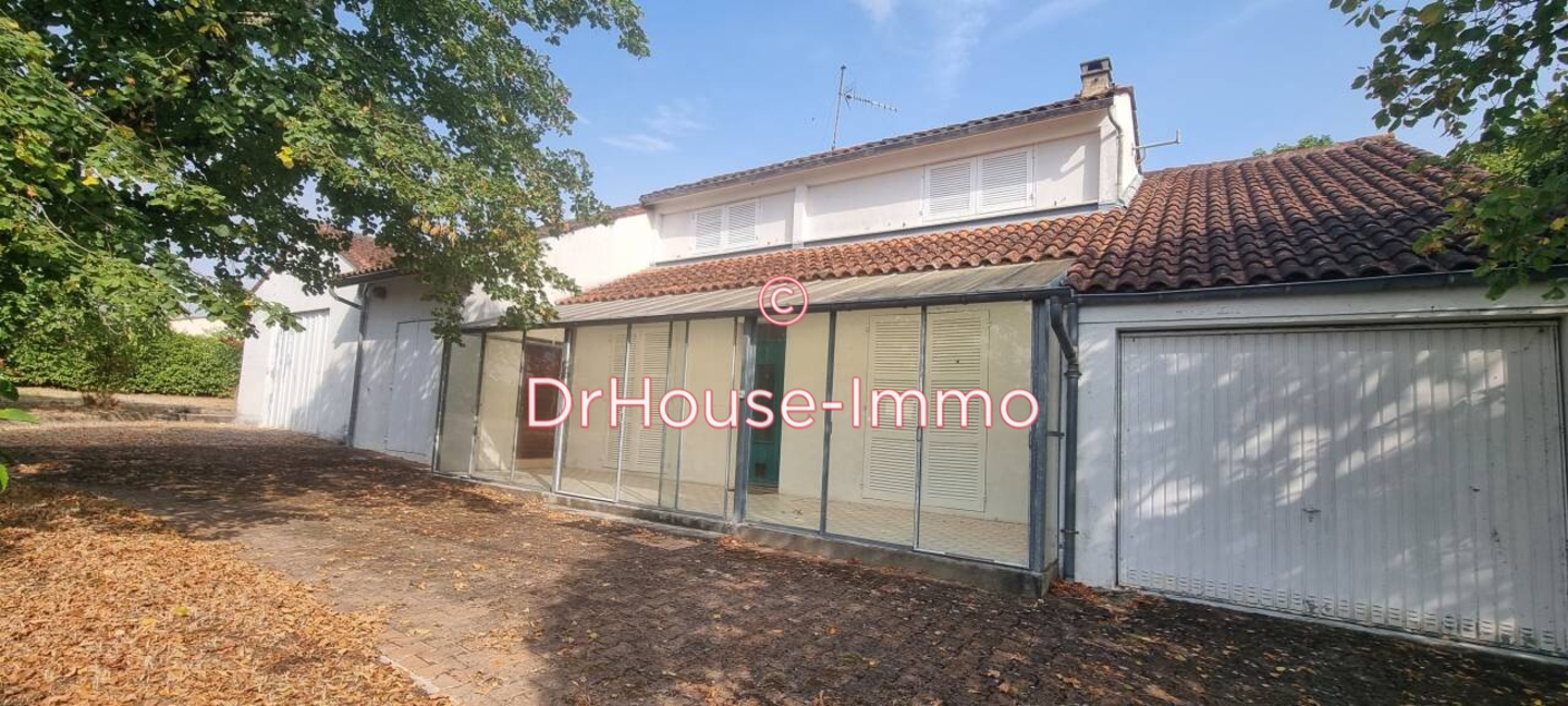 Maison 9 pièces de 170 m² - Issigeac (24560)