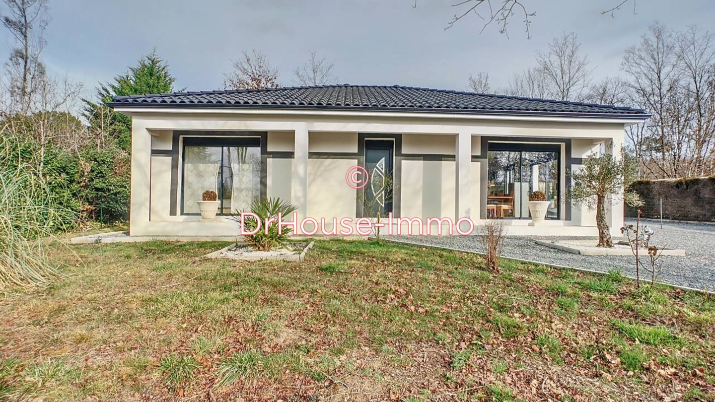 Maison 4 pièces de 150 m² - Annesse-et-Beaulieu (24430)