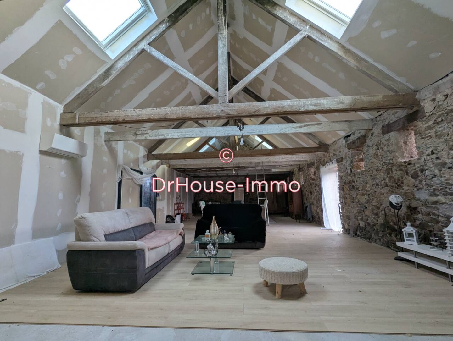 Maison 4 pièces de 180 m² - Donges (44480)