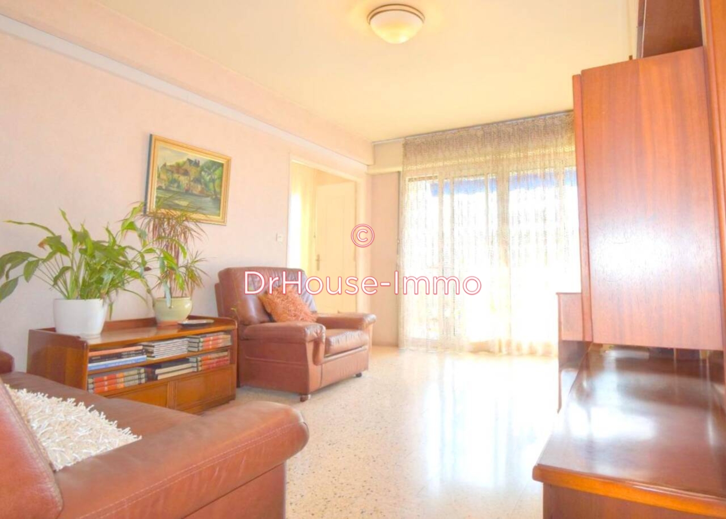 Appartement 4 pièces de 71 m² - Marseille (13008)