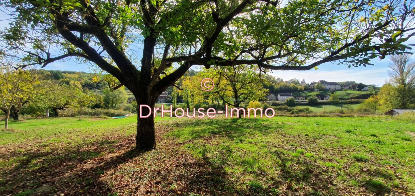 Terrain de 4 100 m² - Azerat (24210)