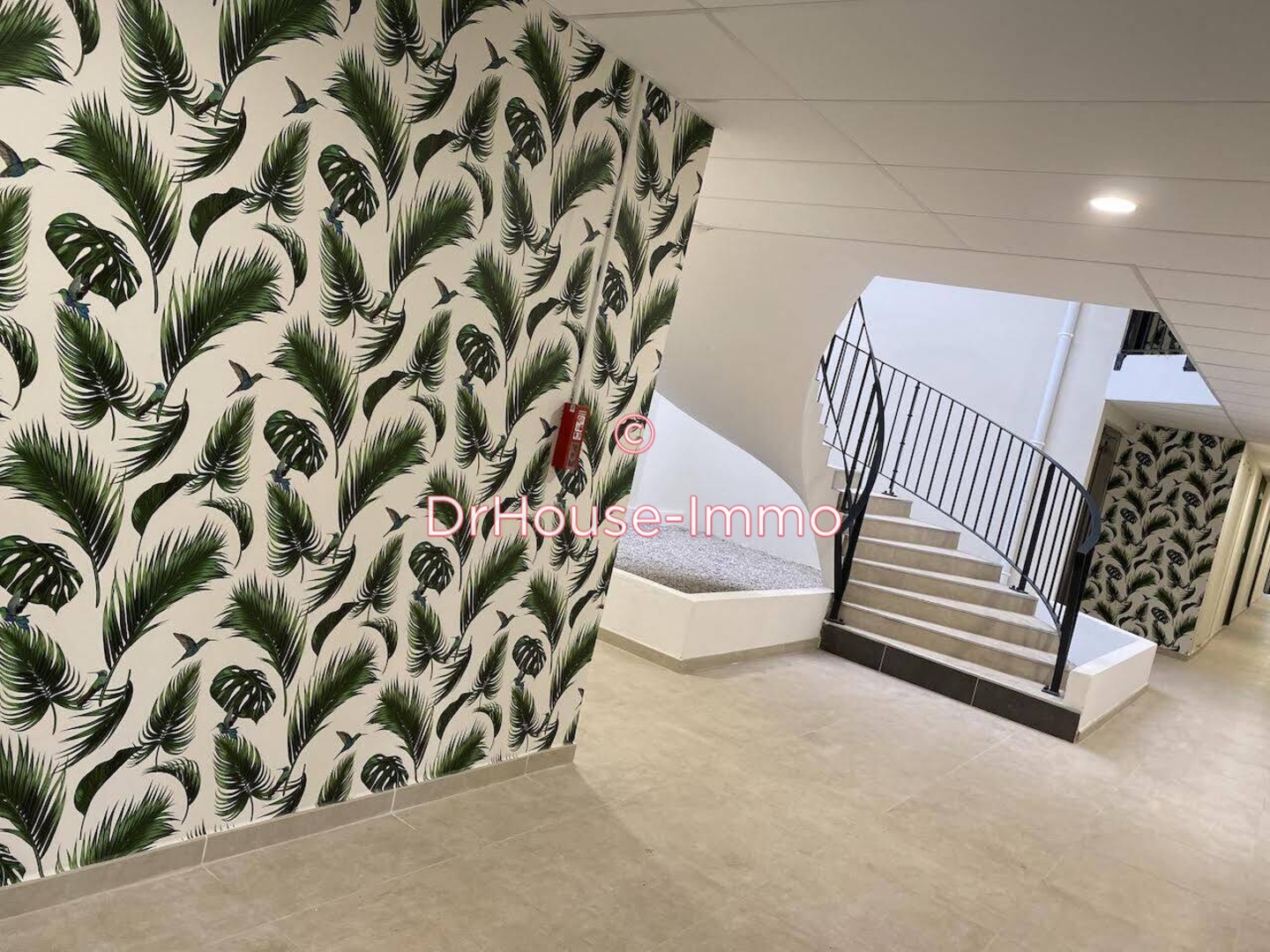 Appartement 4 pièces de 87 m² - Cavalaire-sur-Mer (83240)