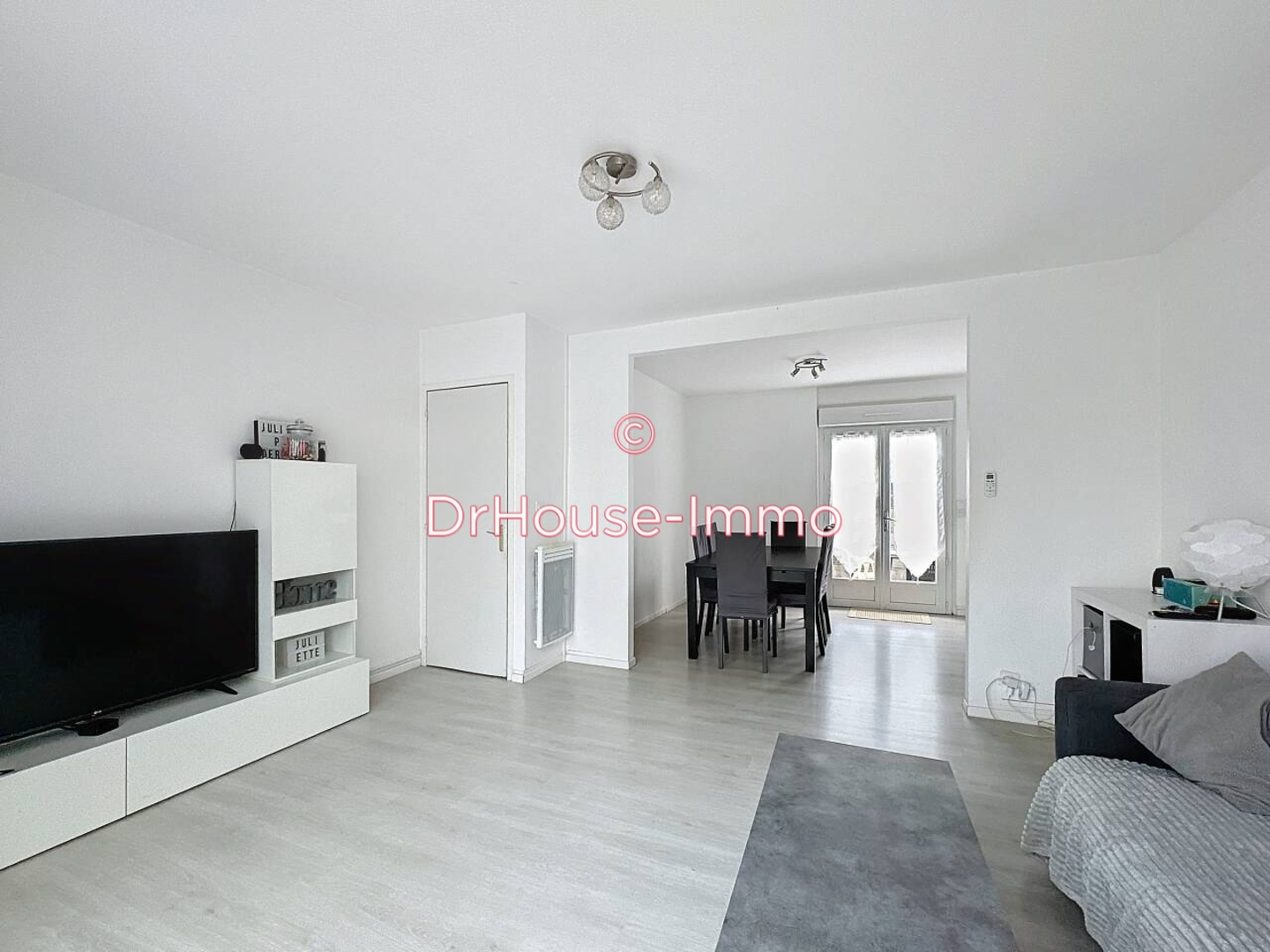 Maison 4 pièces de 69 m² - Savignac-de-l'Isle (33910)