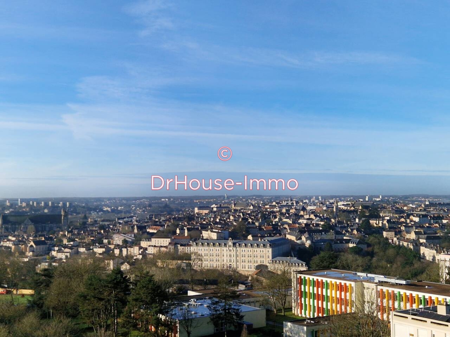 Appartement 5 pièces de 86 m² - Poitiers (86000)