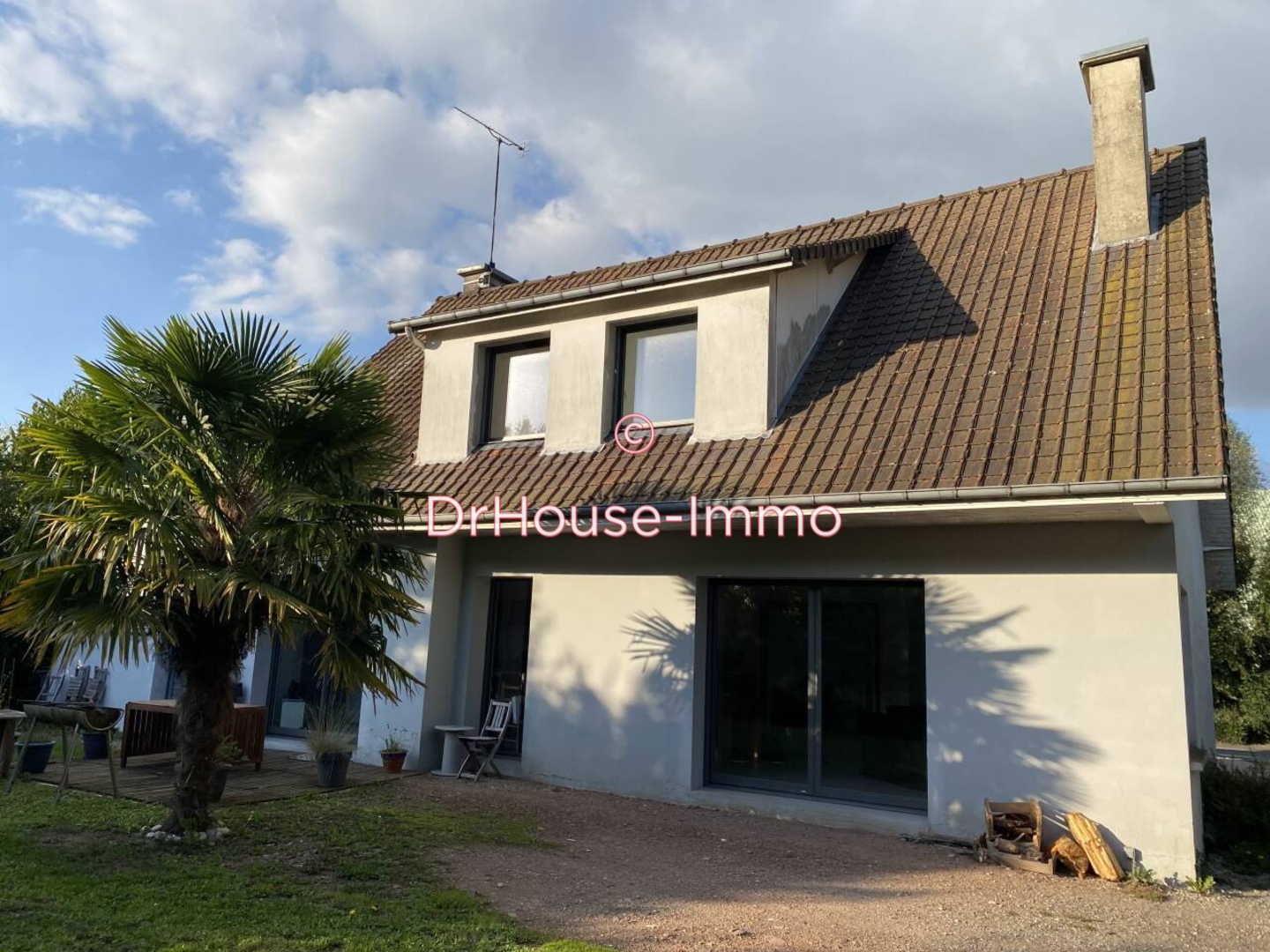 Maison 10 pièces de 128 m² - Hesdin (62140)