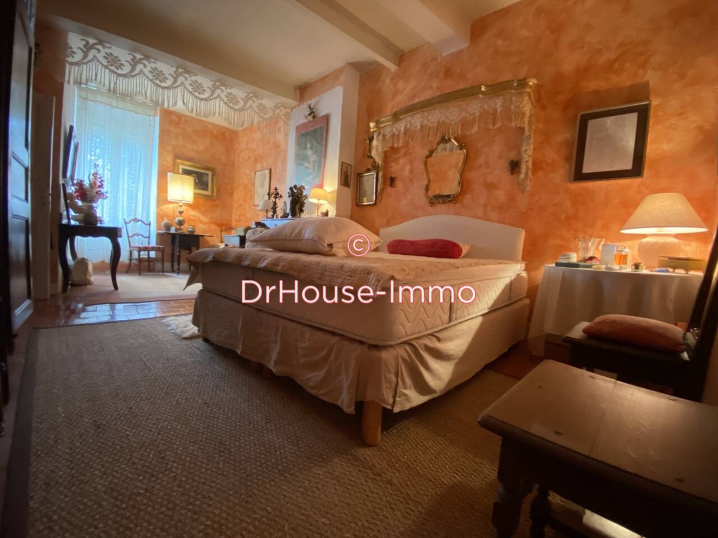 Maison 10 pièces de 354 m² - Lézignan-Corbières (11200)