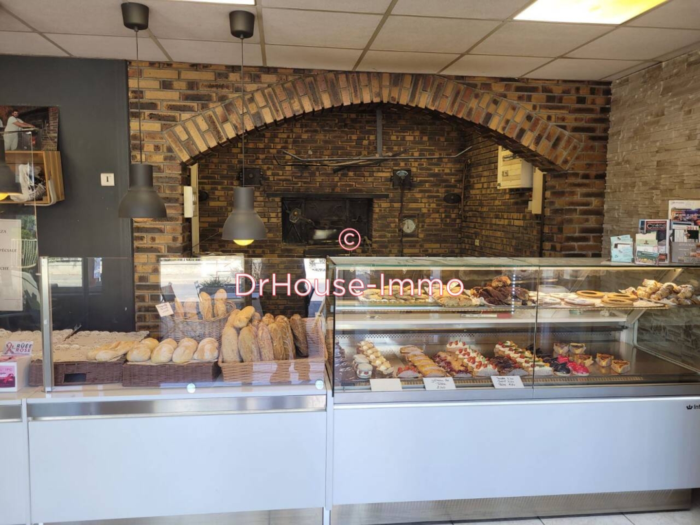 Commerce 3 pièces de 120 m² - Châteauneuf-les-Martigues (13220)