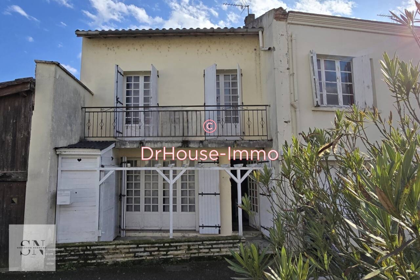 Maison 4 pièces de 105 m² - Sainte-Livrade-sur-Lot (47110)