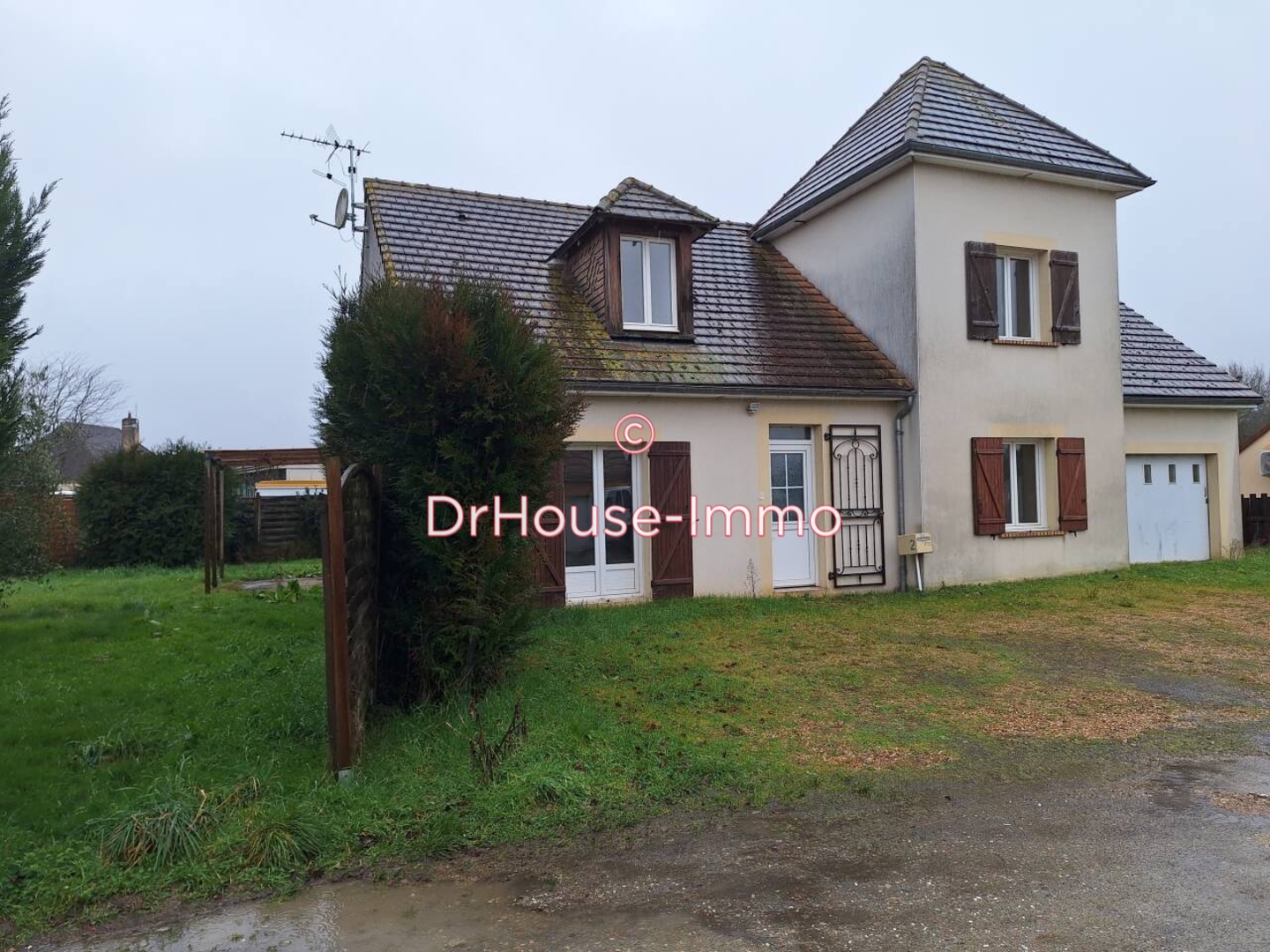 Maison 7 pièces de 139 m² - Courcebœufs (72290)