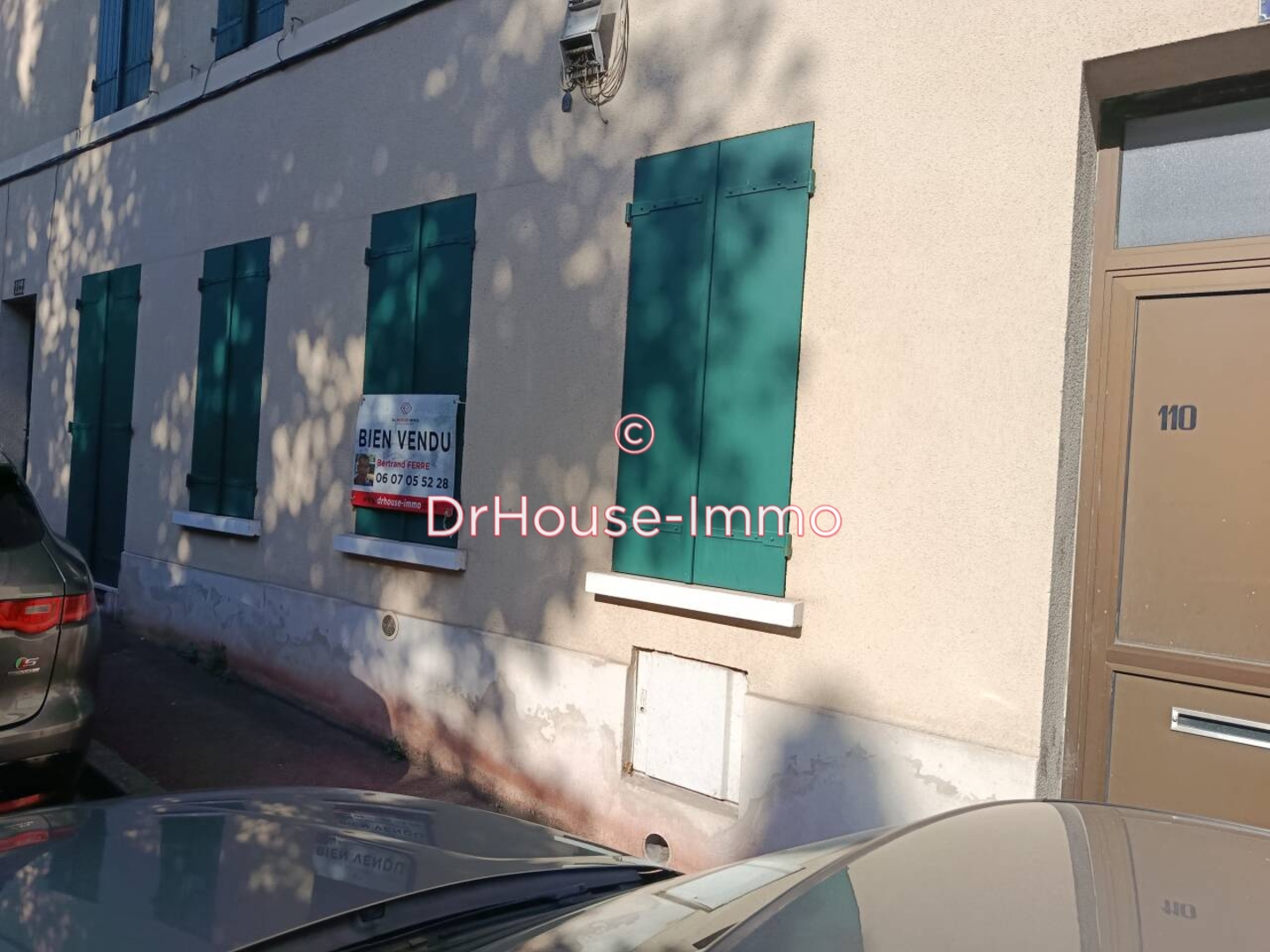 Commerce 3 pièces de 49 m² - Bougival (78380)