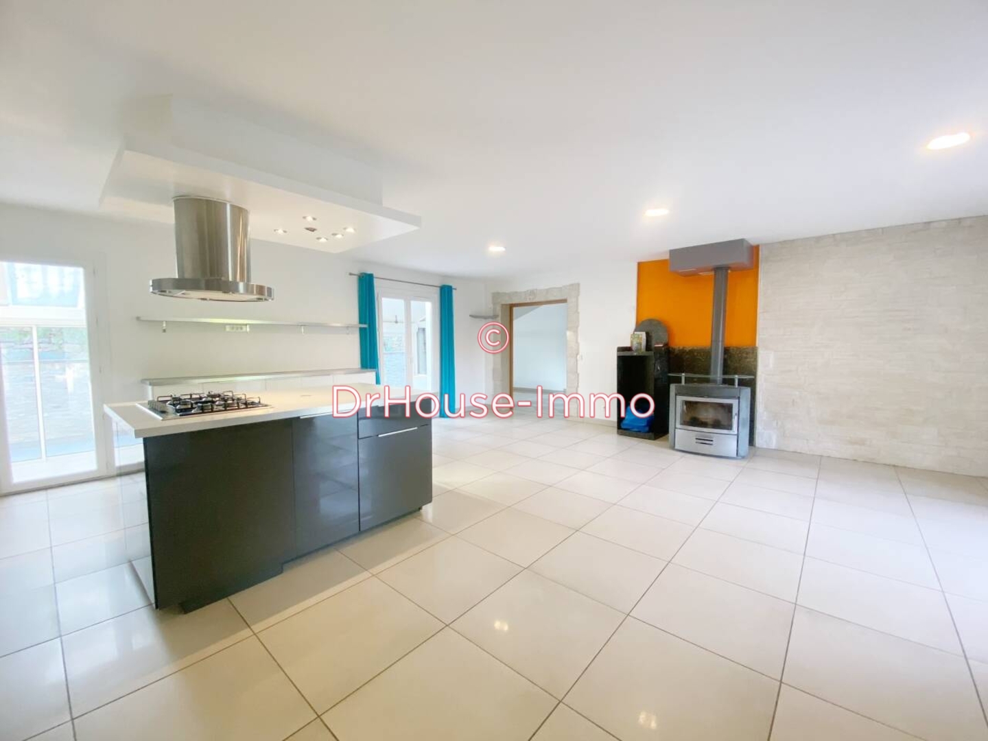 Maison 6 pièces de 131 m² - Frans (01480)