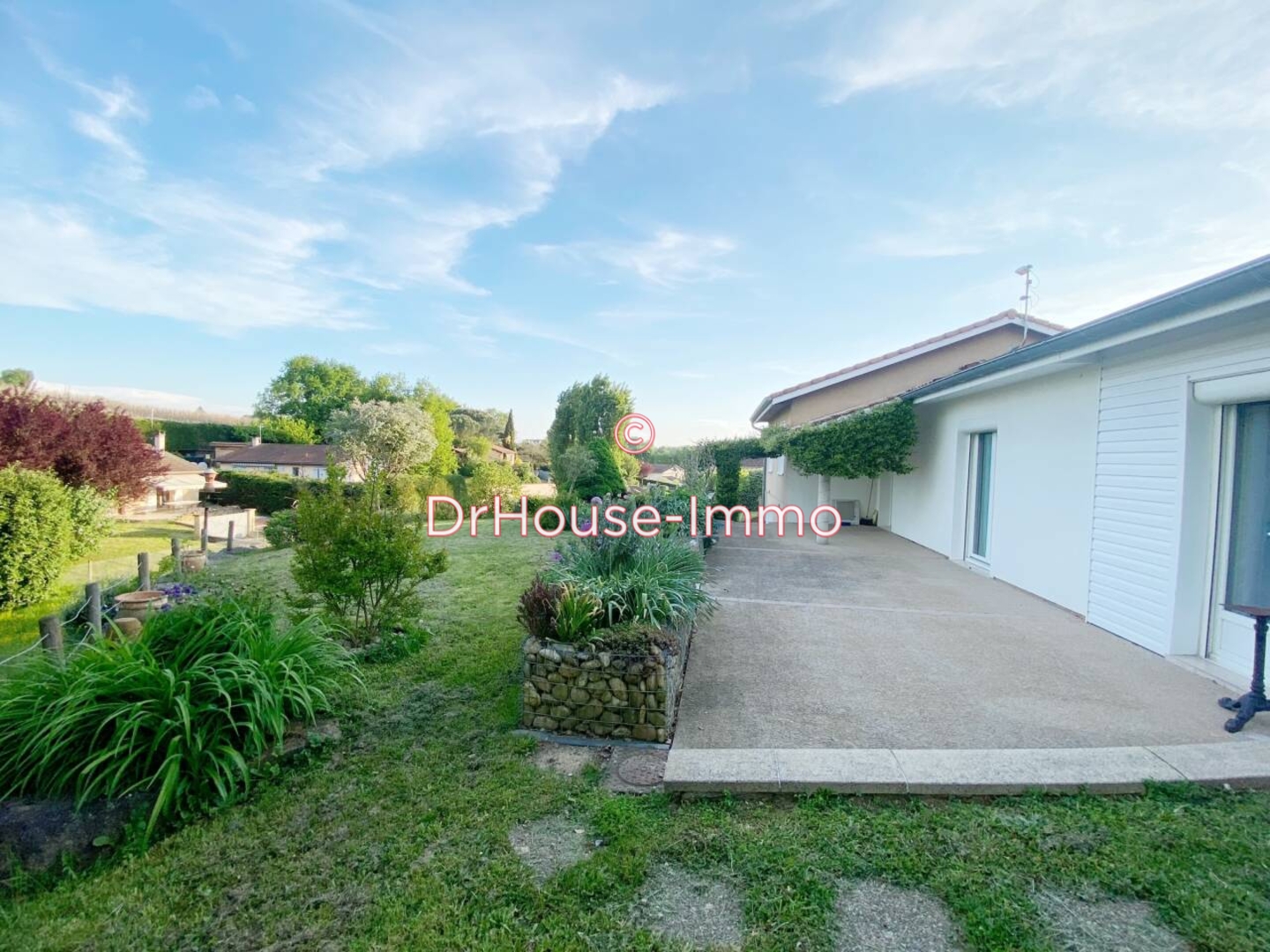 Maison 6 pièces de 131 m² - Frans (01480)