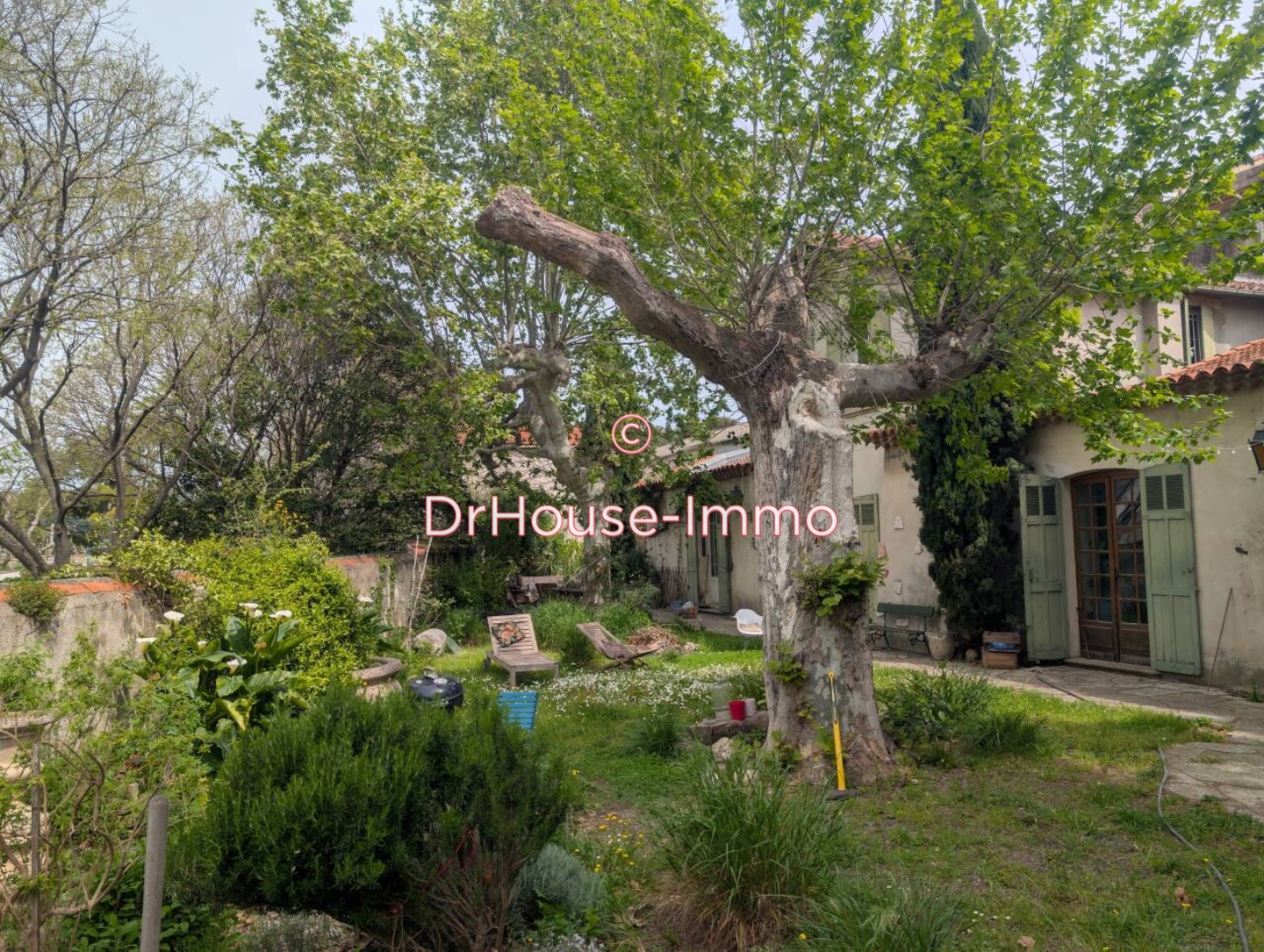 Maison 7 pièces de 165 m² - Marseille (13014)