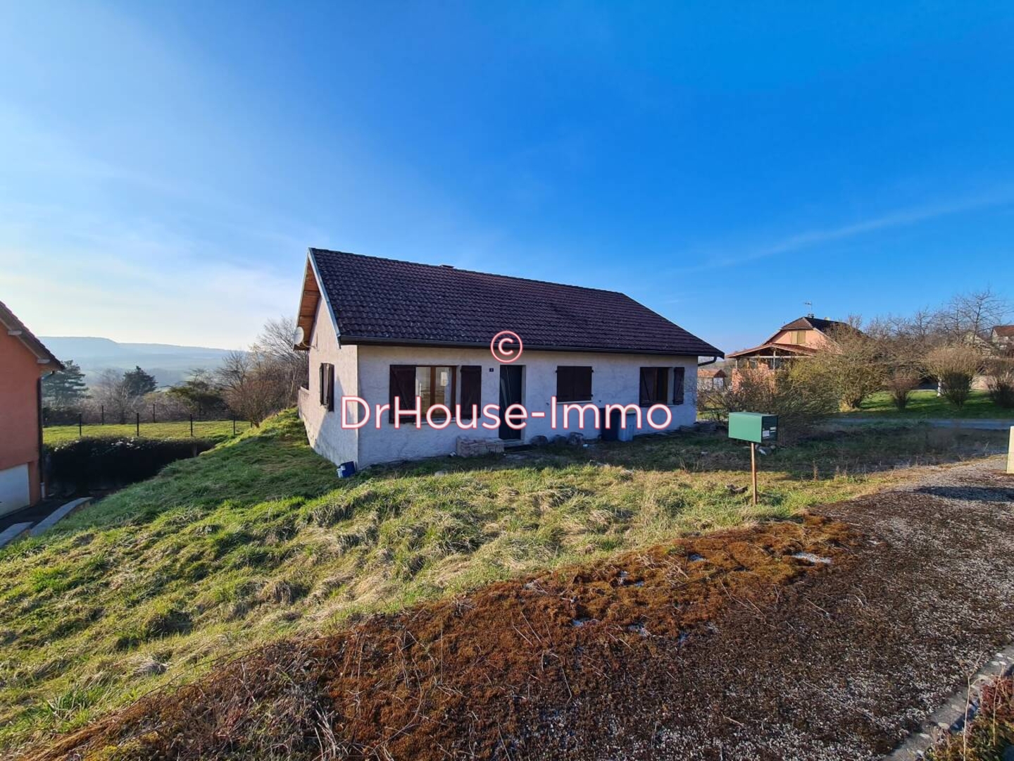 Maison 4 pièces de 100 m² - Romain (25680)