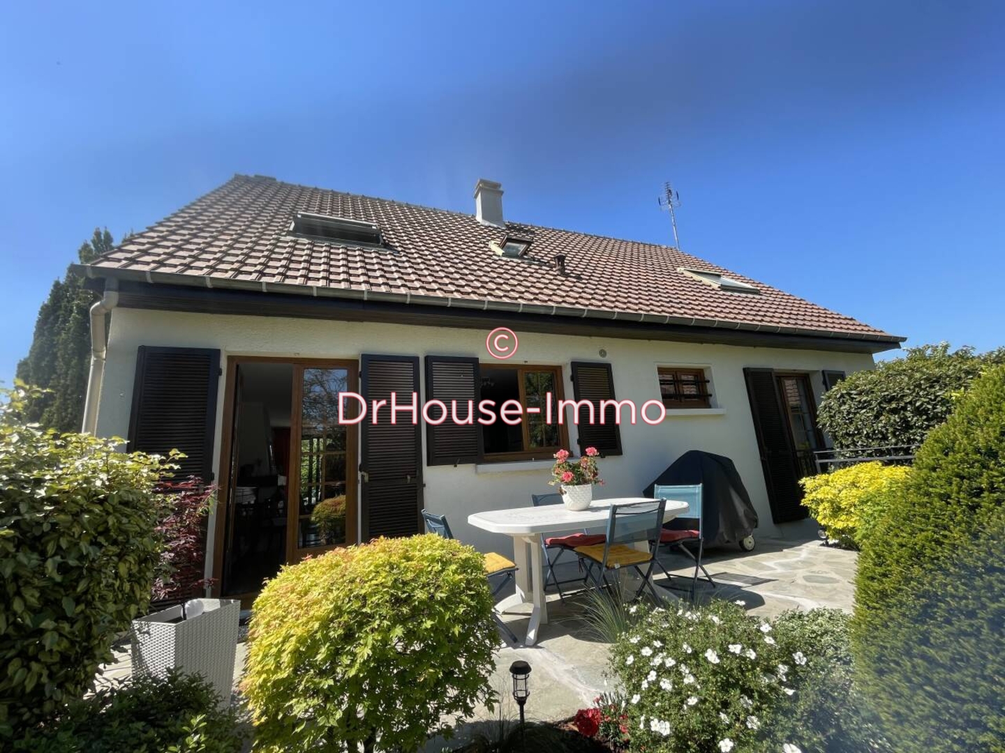 Maison 6 pièces de 120 m² - Épône (78680)