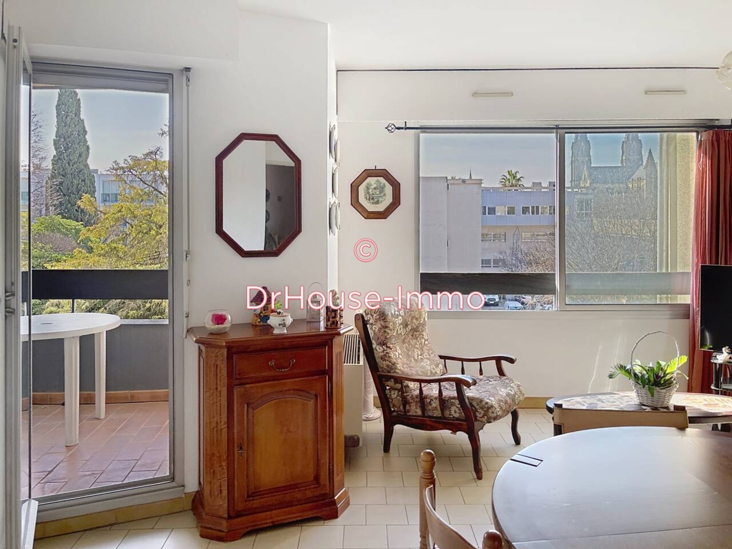 Appartement 2 pièces de 53 m² - Nîmes (30000)