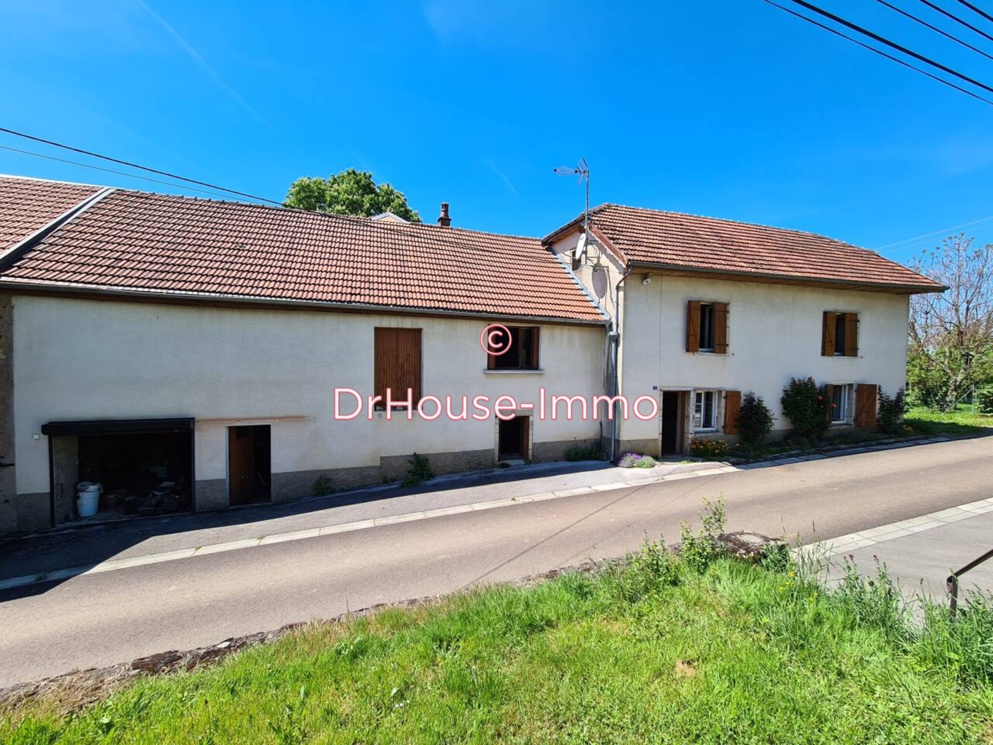 Maison 6 pièces de 130 m² - Rougemont (25680)