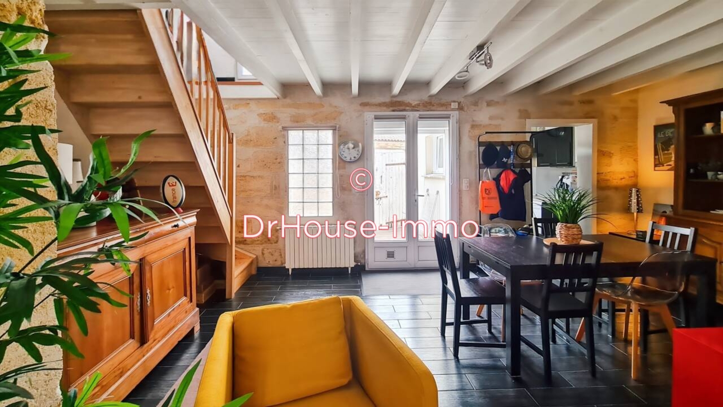 Maison 3 pièces de 66 m² - Macau (33460)