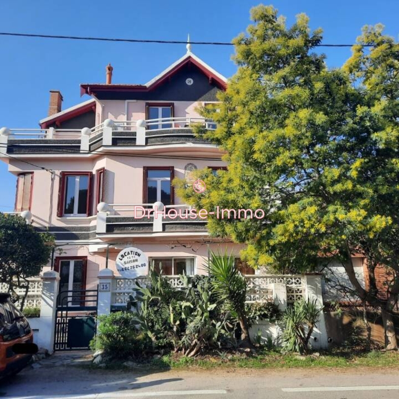 Maison 13 pièces de 240 m² - Argelès-sur-Mer (66700)