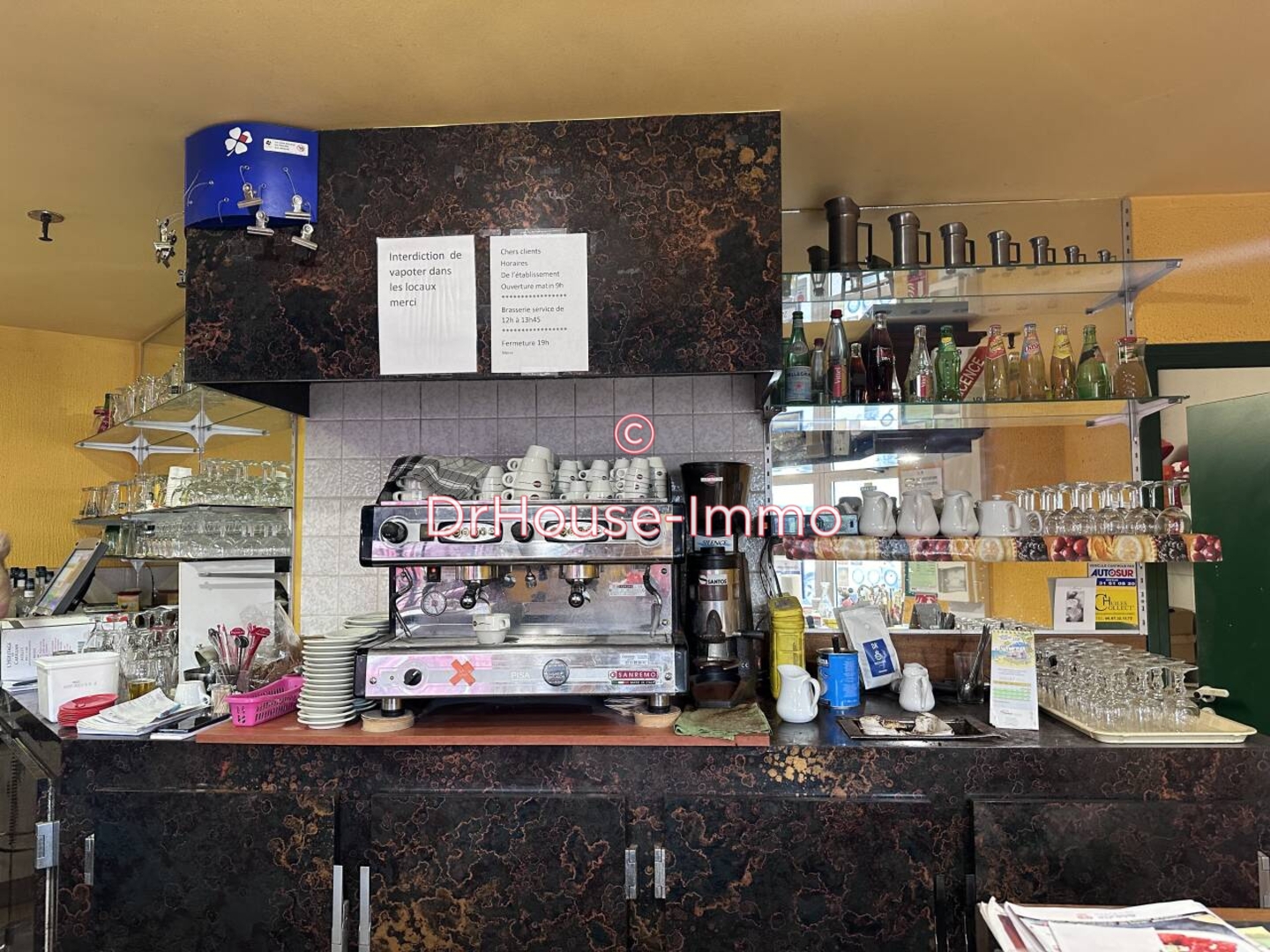 Commerce de 117 m² - Bayeux (14400)