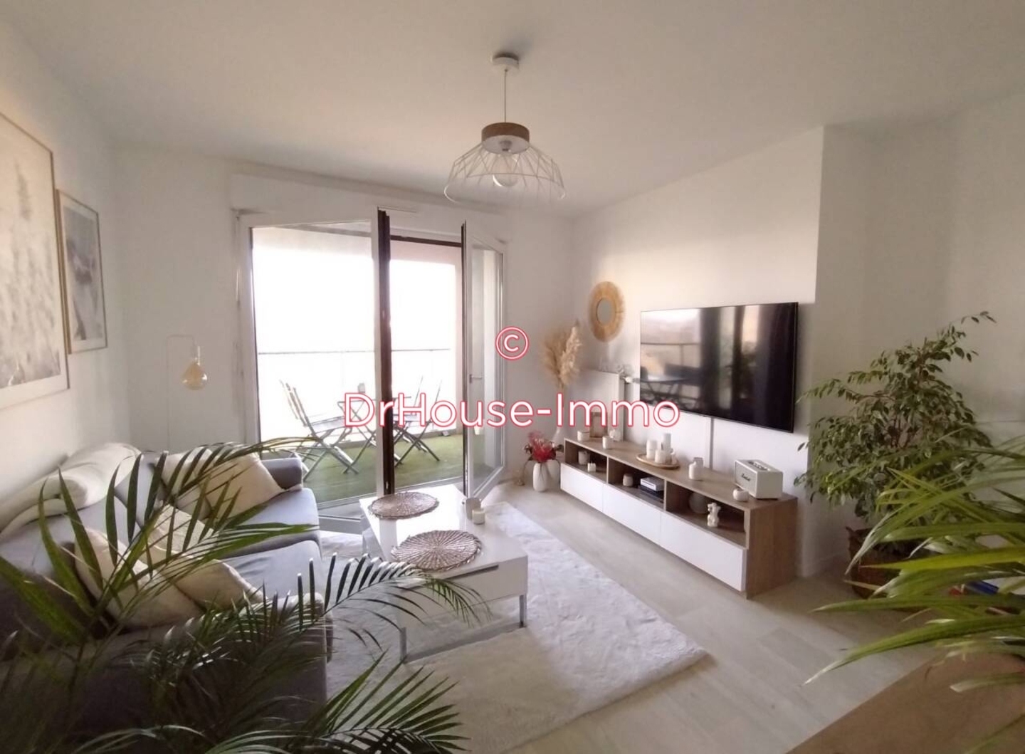 Appartement 2 pièces de 42 m² - Mantes-la-Ville (78711)