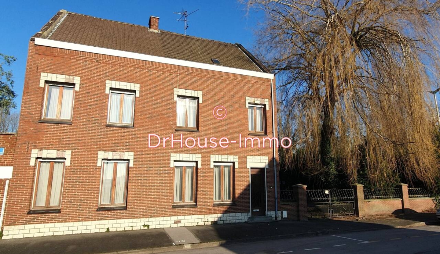 Maison 7 pièces de 180 m² - Saint-Amand-les-Eaux (59230)