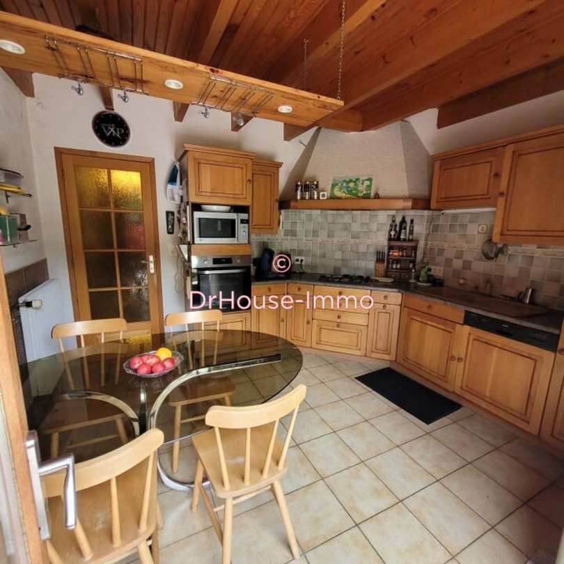 Maison 7 pièces de 152 m² - Beaumont (63110)