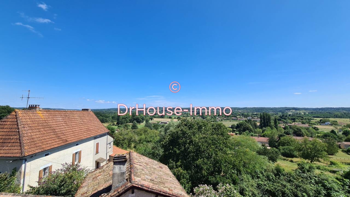 Maison 6 pièces de 154 m² - Douzillac (24190)