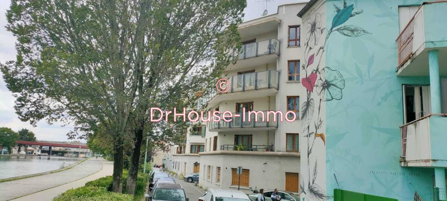 Appartement 1 pièce de 24 m² - Saint-Denis (93200)