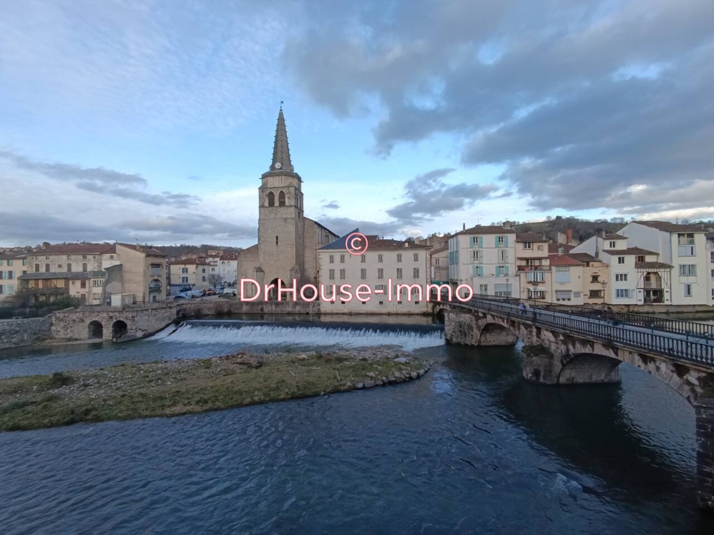 Maison 5 pièces de 120 m² - Saint-Girons (09200)