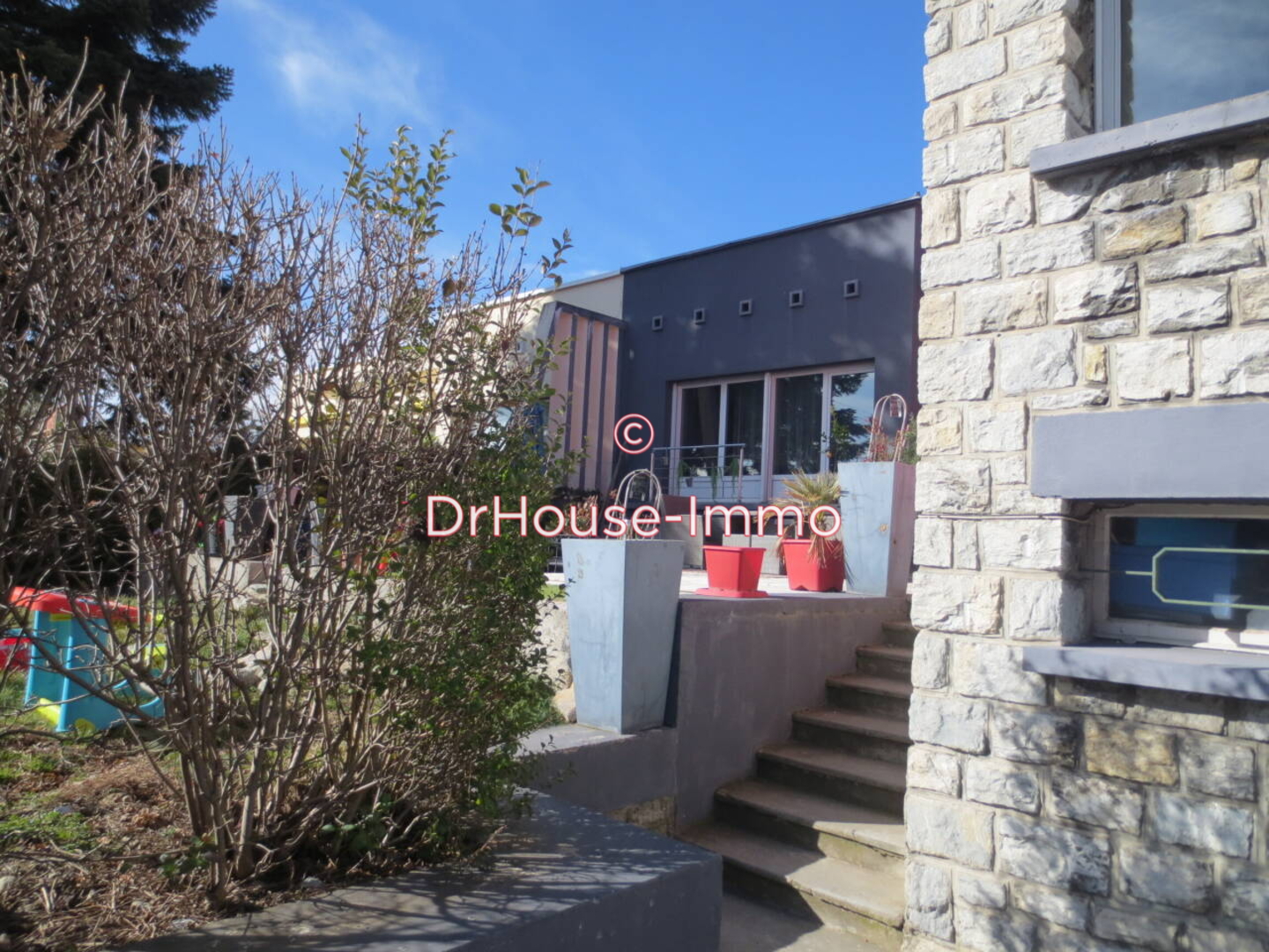 Maison 7 pièces de 172 m² - La Mure (38350)