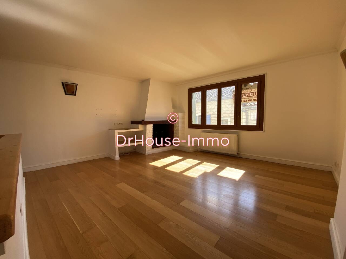 Maison 4 pièces de 105 m² - Aigues-Mortes (30220)