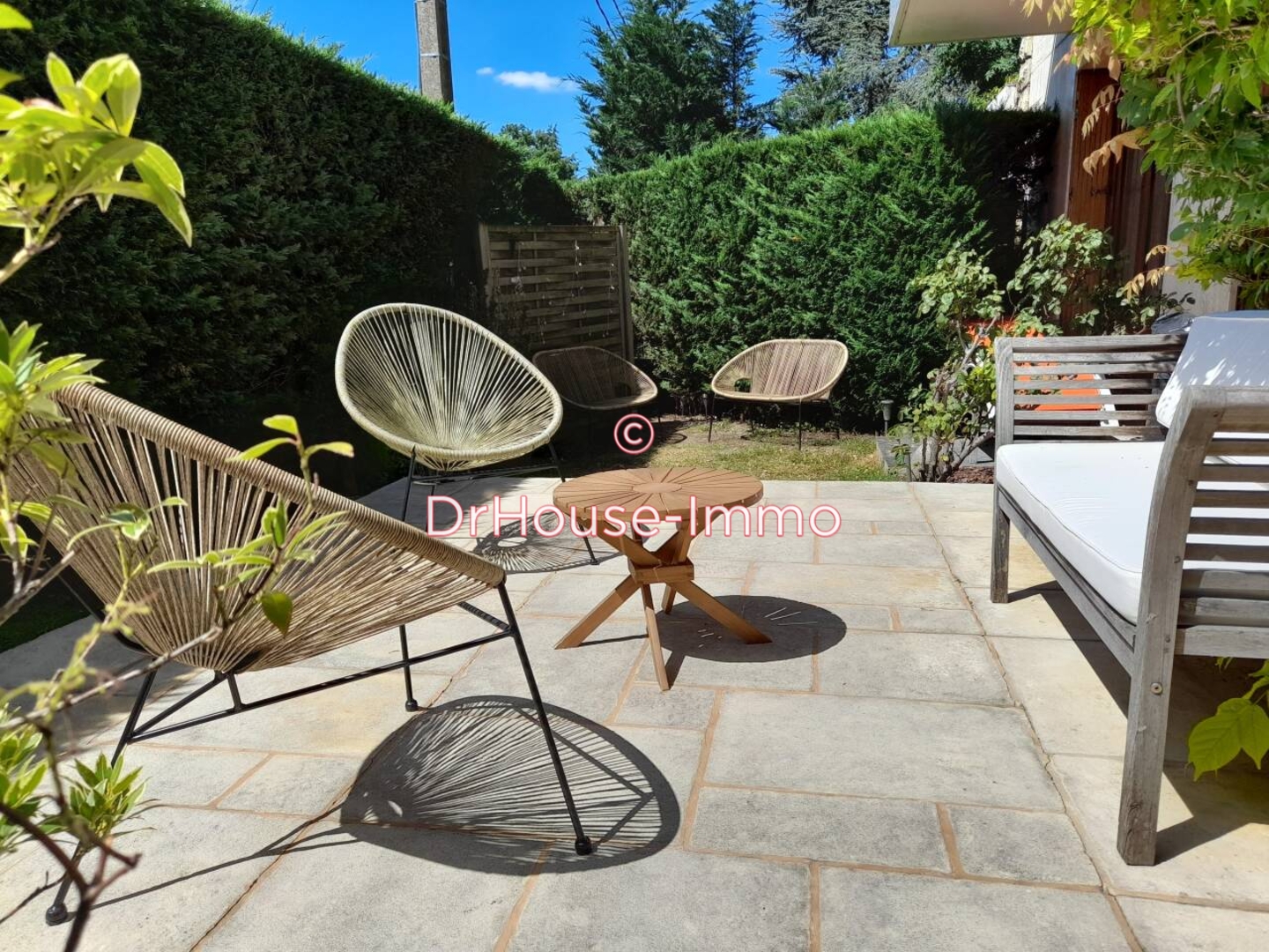 Appartement 5 pièces de 119 m² - Le Raincy (93340)