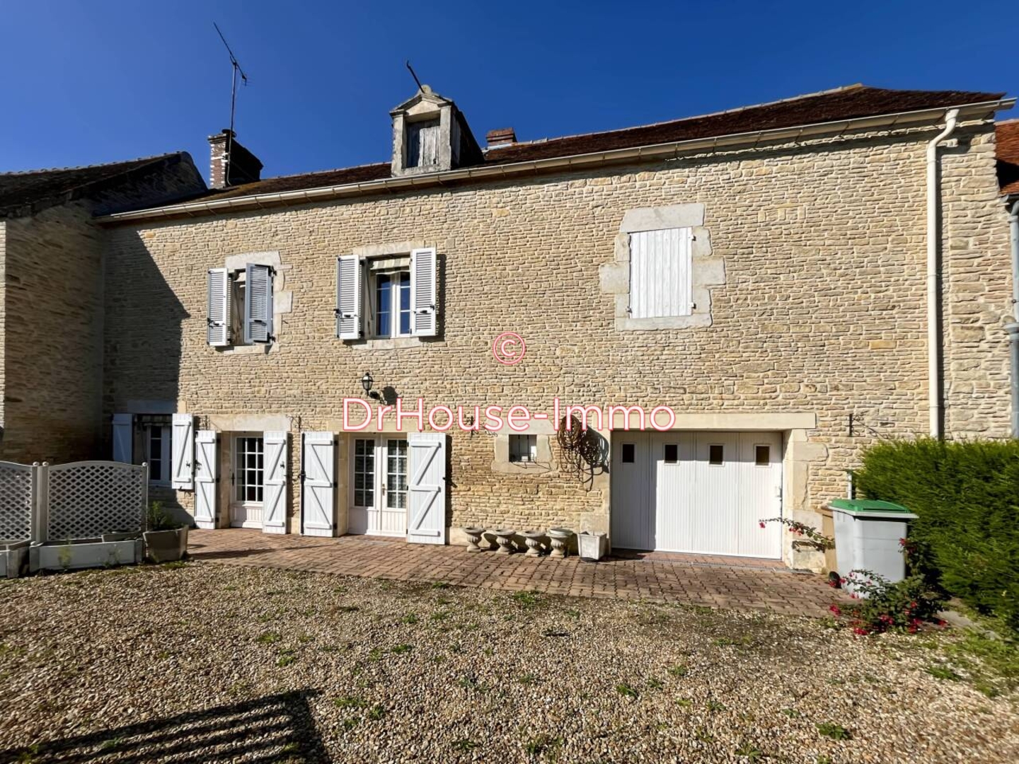 Maison 5 pièces de 126 m² - Falaise (14700)