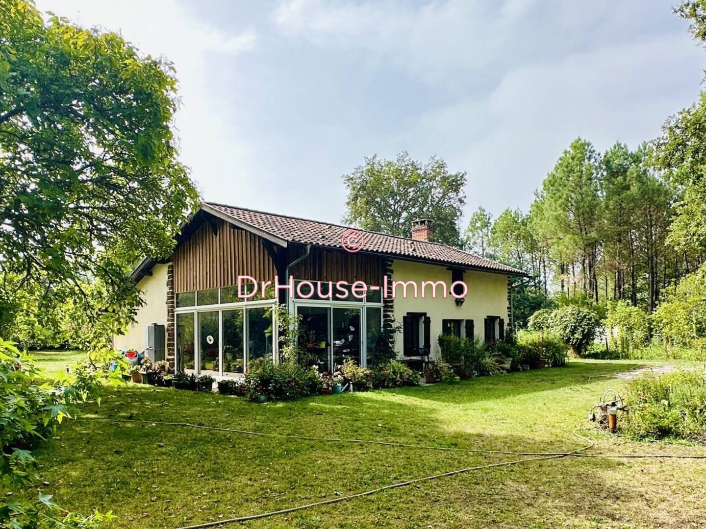 Maison 4 pièces de 132 m² - Saugnacq-et-Muret (40410)