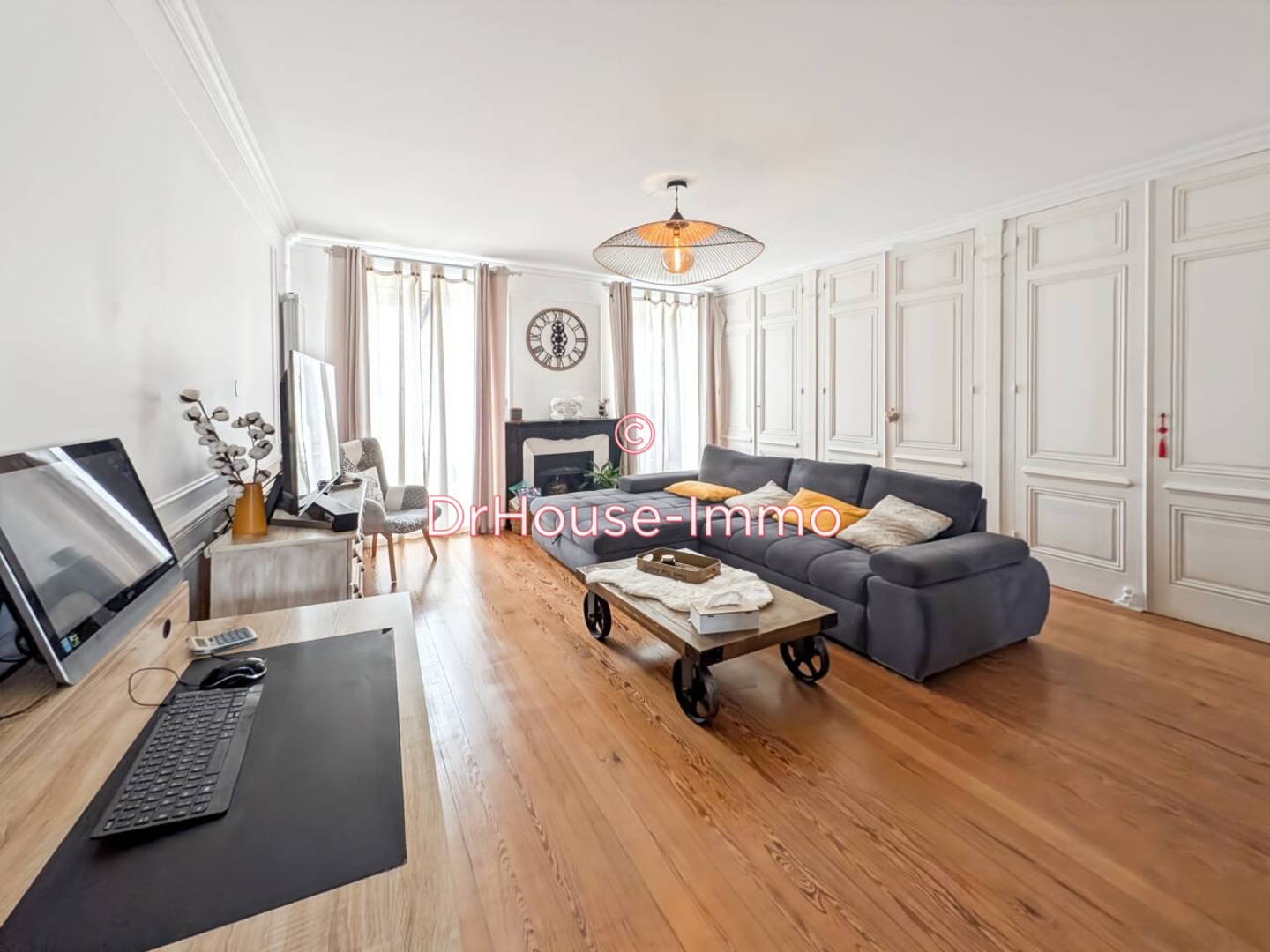 Appartement 3 pièces de 93 m² - Jarnioux (69640)