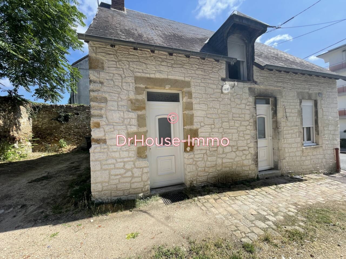 Immeuble de 145 m² - Vierzon (18100)