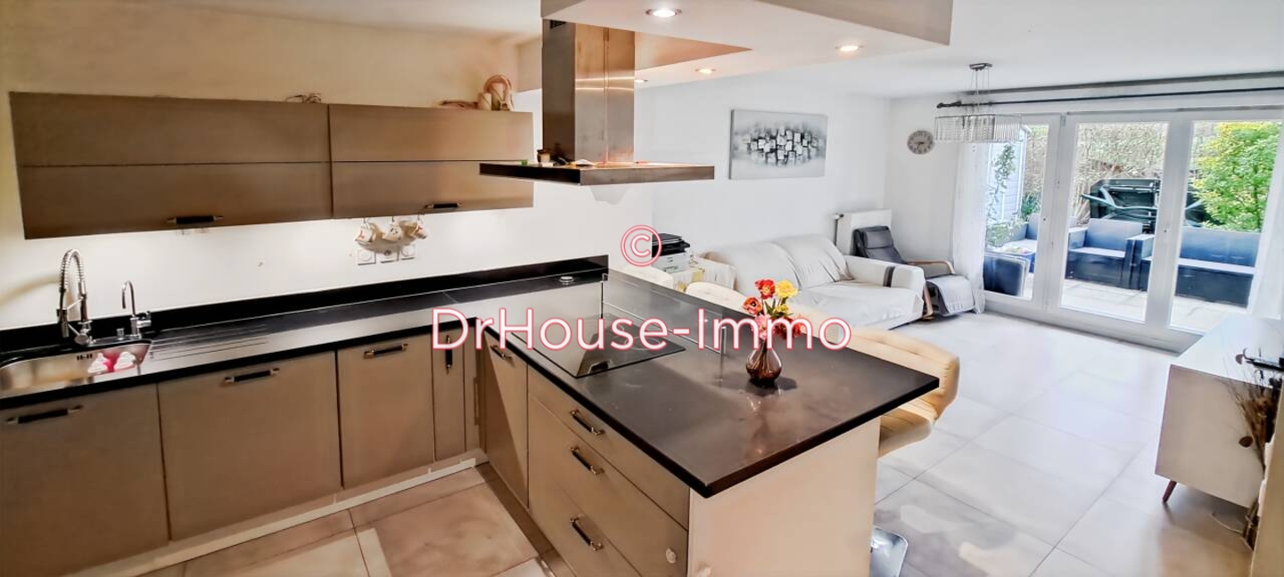 Appartement 3 pièces de 60 m² - Sucy-en-Brie (94370)